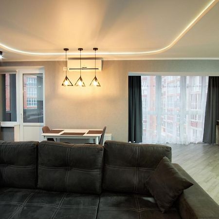 Apartment «Park-Desna» แชร์นีฮีฟ ภายนอก รูปภาพ