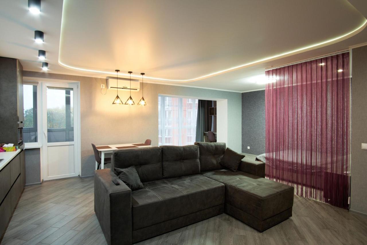 Apartment «Park-Desna» แชร์นีฮีฟ ภายนอก รูปภาพ