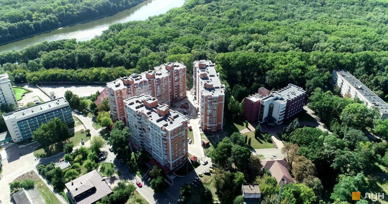 Apartment «Park-Desna» แชร์นีฮีฟ ภายนอก รูปภาพ